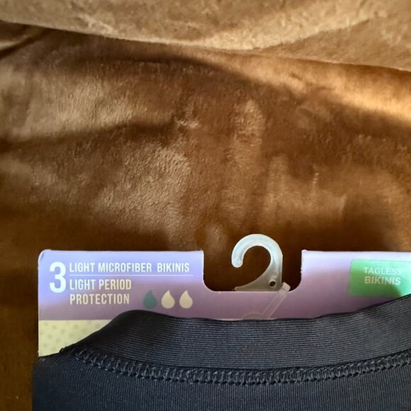 Hanes Womens Period Underwear 3-Pack, Comfort, Period Light Leak Protection - Picture 4 of 6